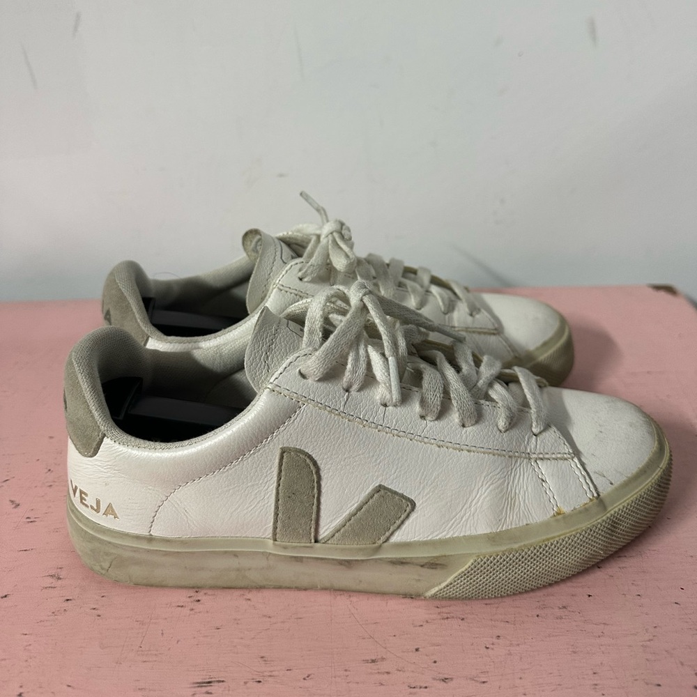 Veja Campo Sneaker Leather US Size 7 Womens White Grey